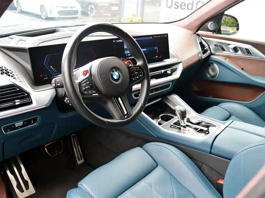 BMW XM