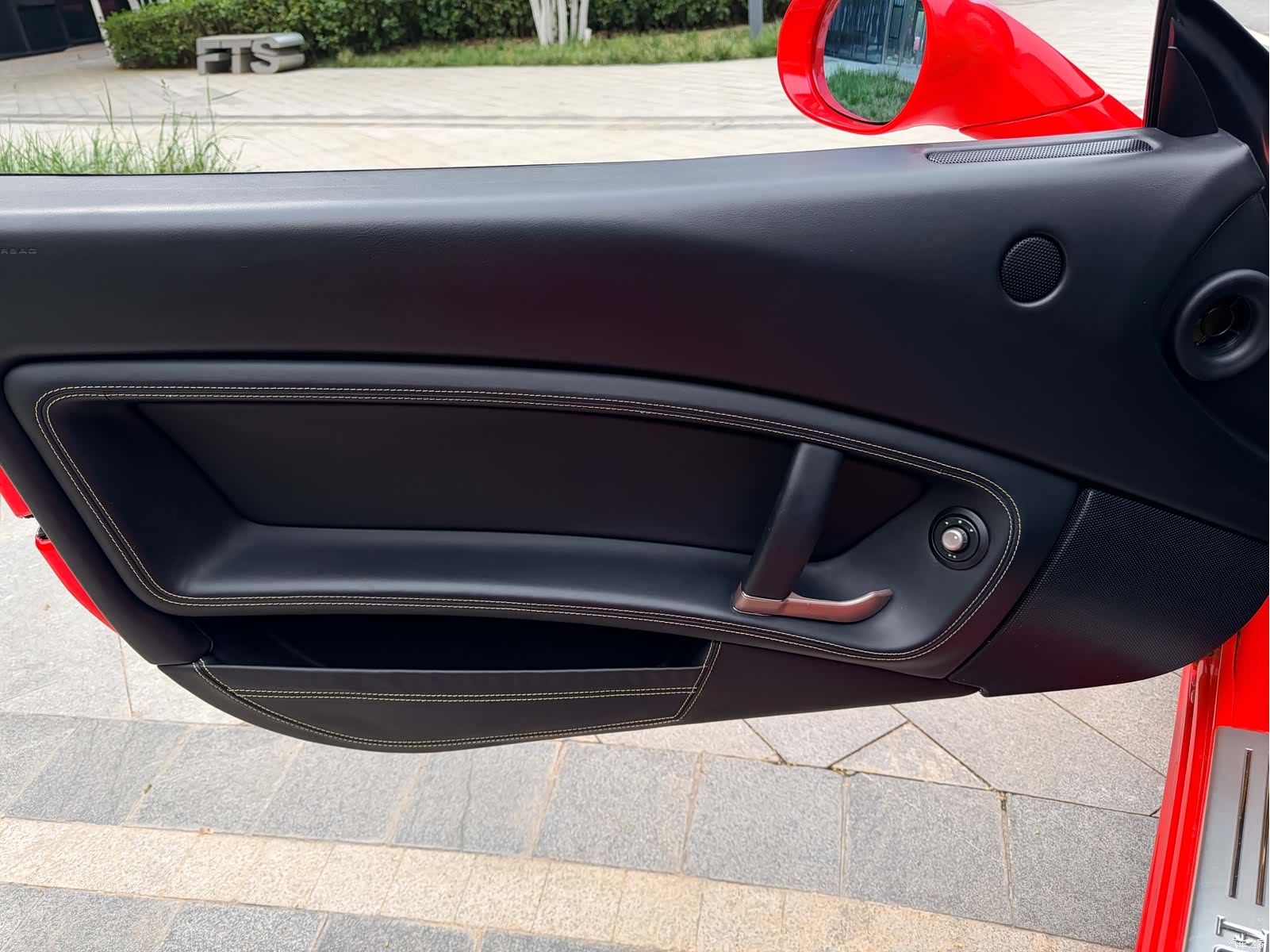 Ferrari California, 2011 11