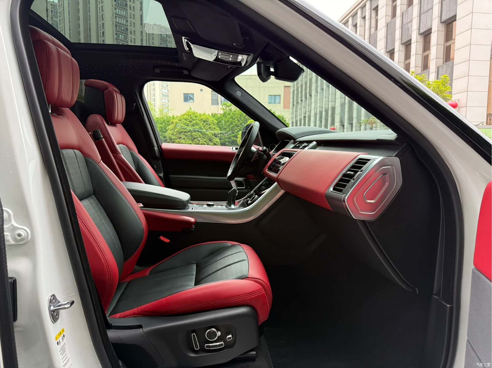 Land Rover Range Rover, 2019 13