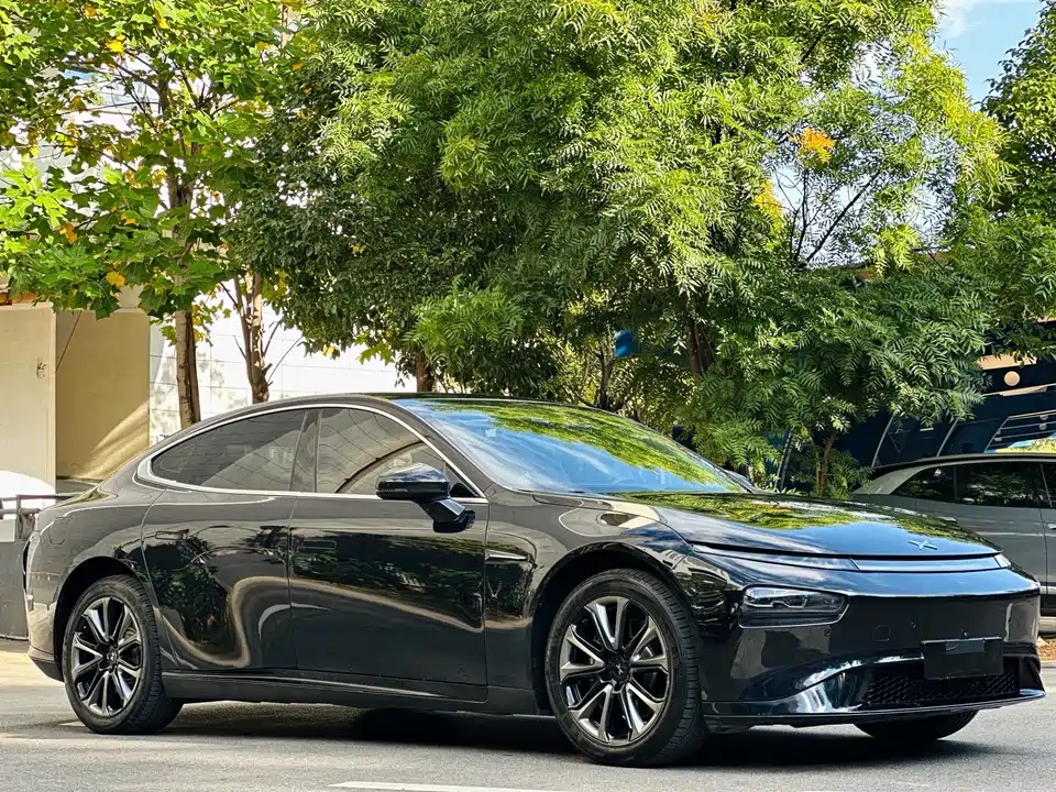 XPENG P7