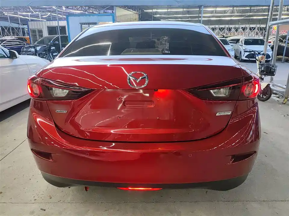 Mazda 3 Angkesaila
