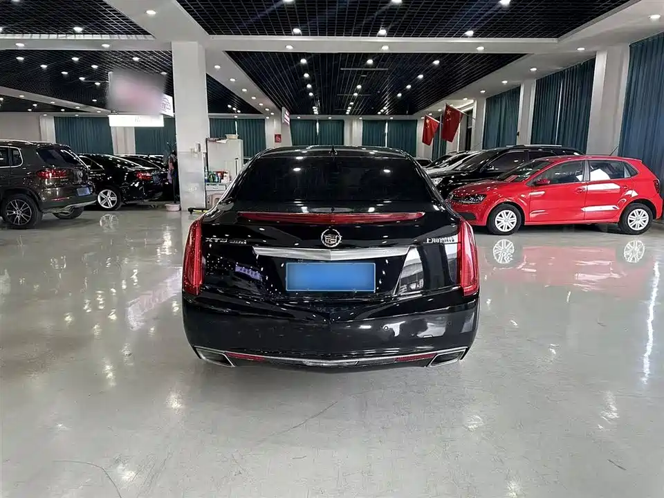 Cadillac XTS