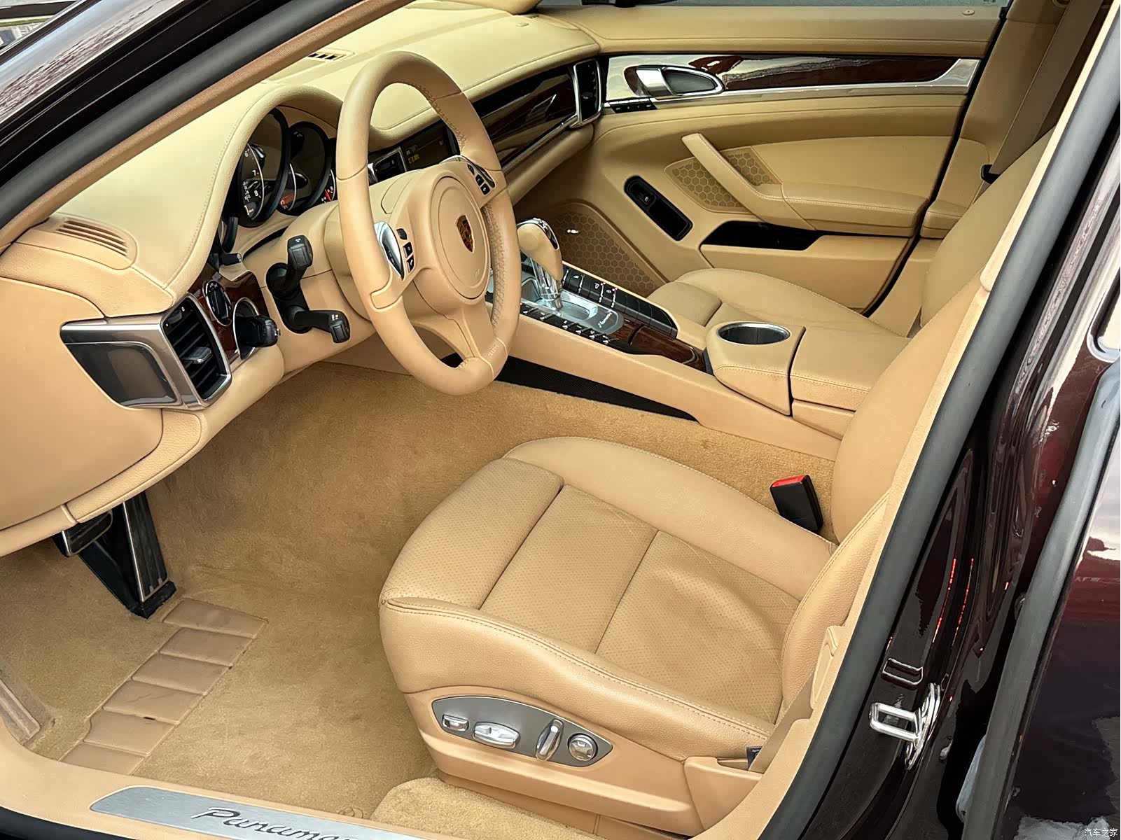 Porsche Panamera, 2012 3