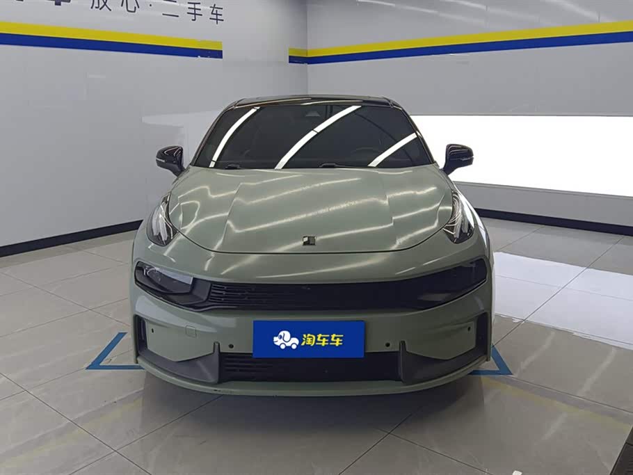 Lynk & Co 03 Lynk & Co 03