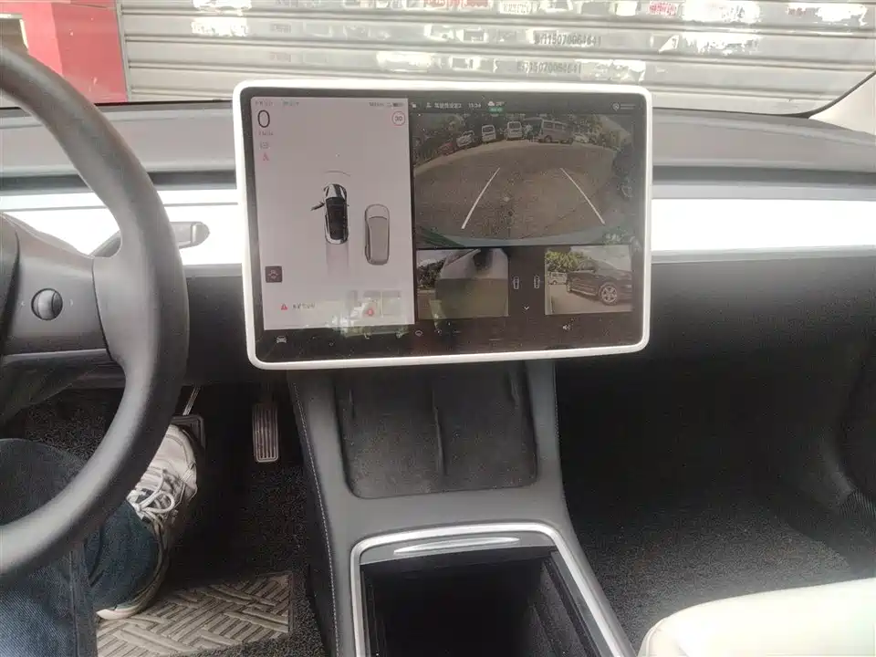 Tesla Model 3 Tesla Model 3