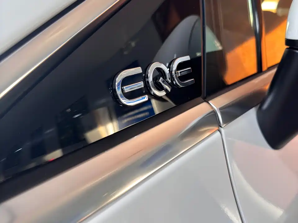 Mercedes-Benz EQE