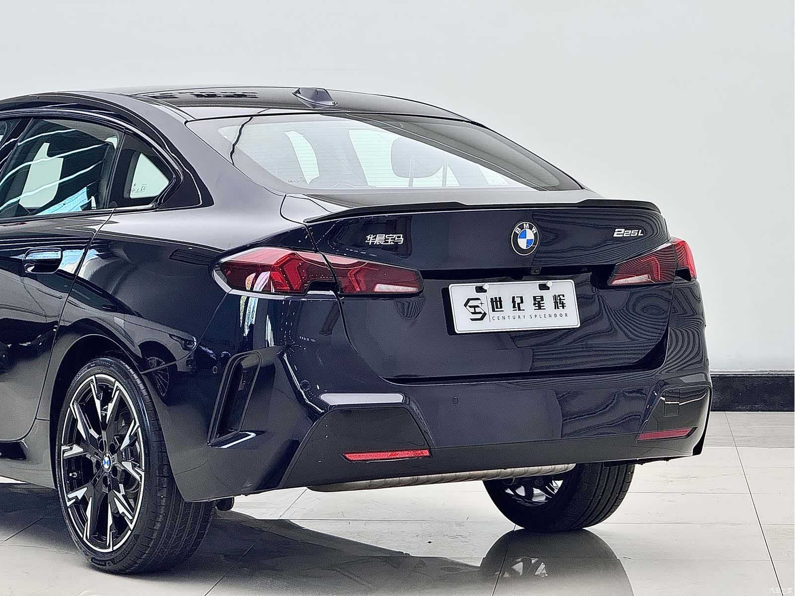 BMW 2 Series, 2025 10