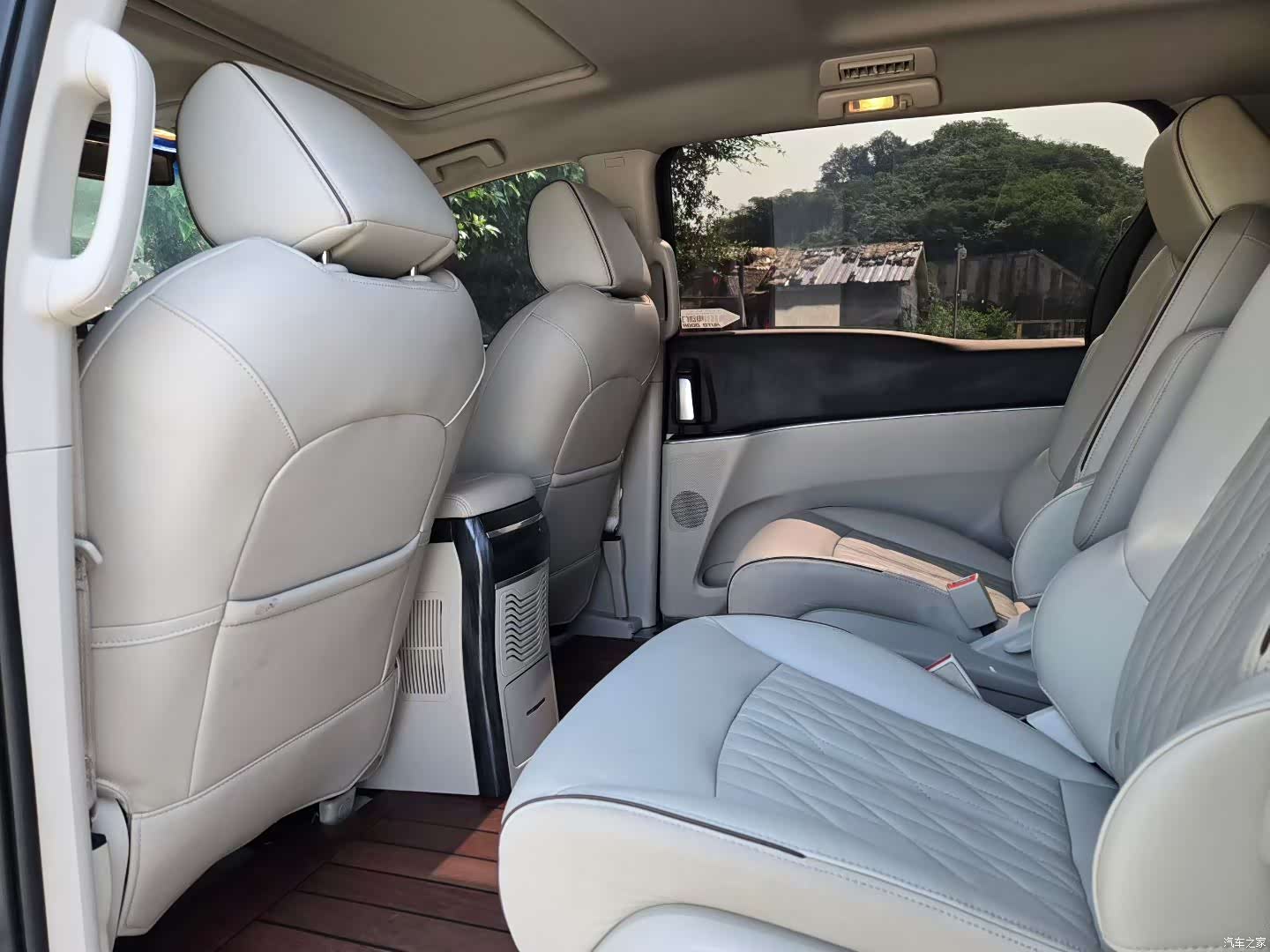 Buick GL8, 2021 8