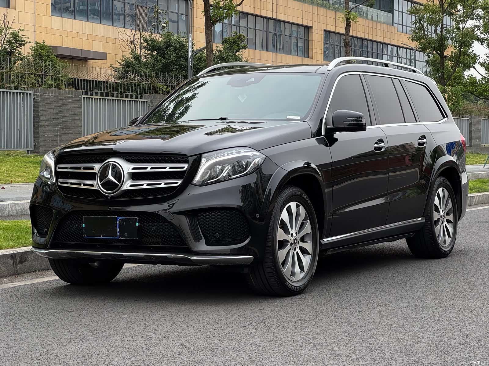 Mercedes-Benz GLS