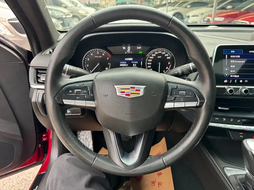 Cadillac CT4