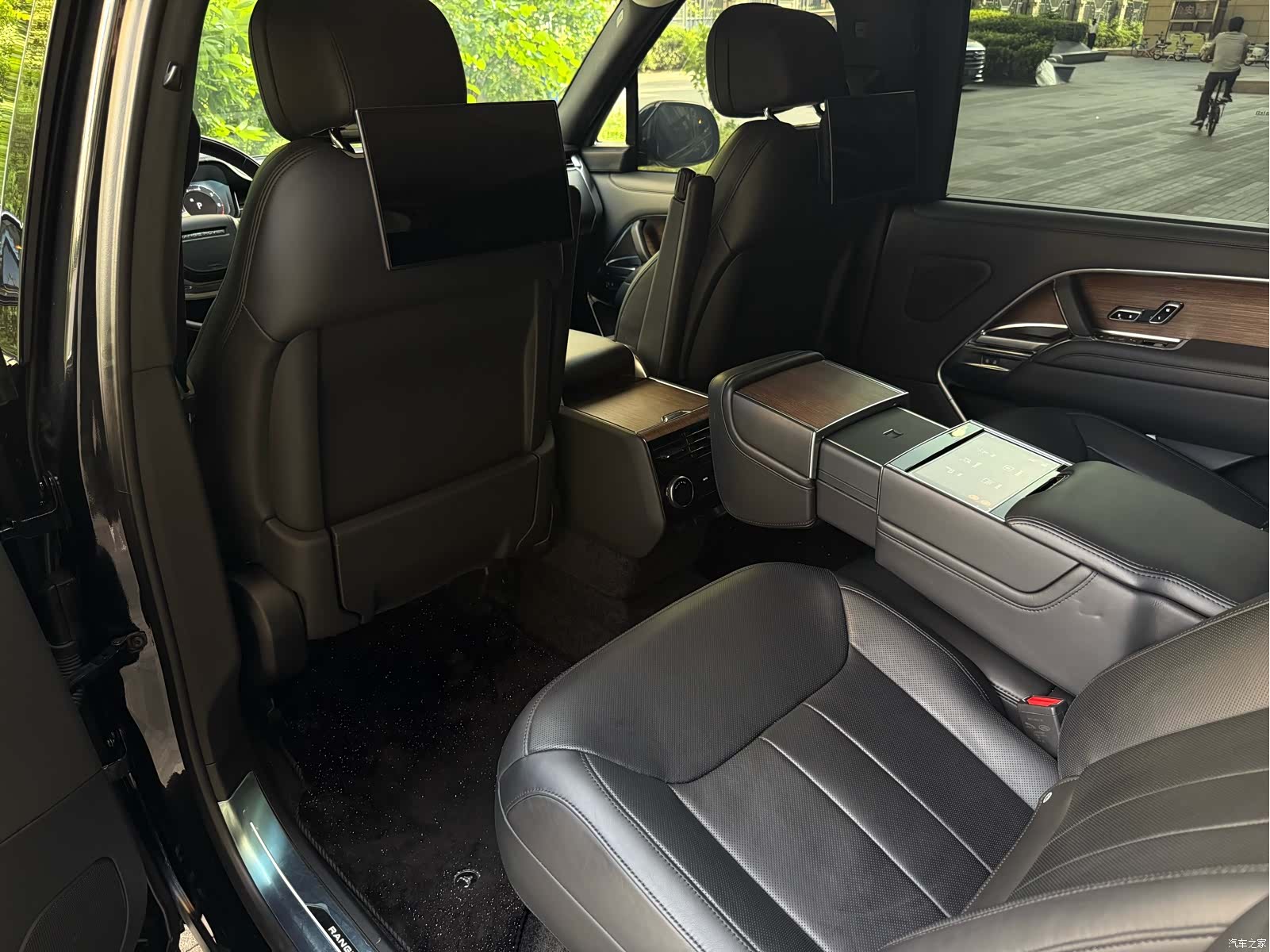 Land Rover Range Rover, 2024 11