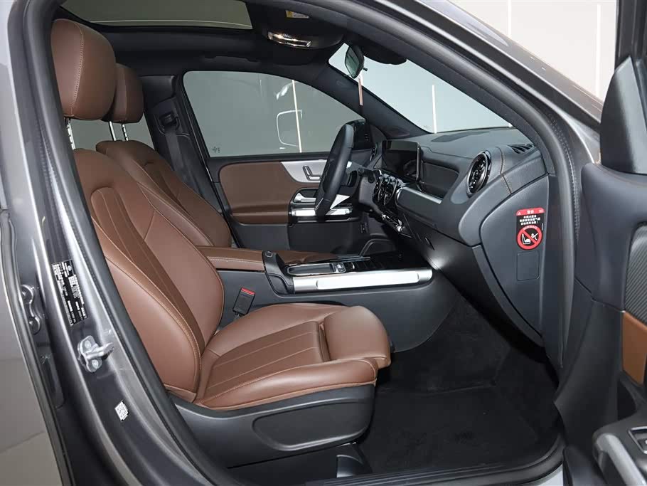 Mercedes-Benz GLB Mercedes-Benz GLB