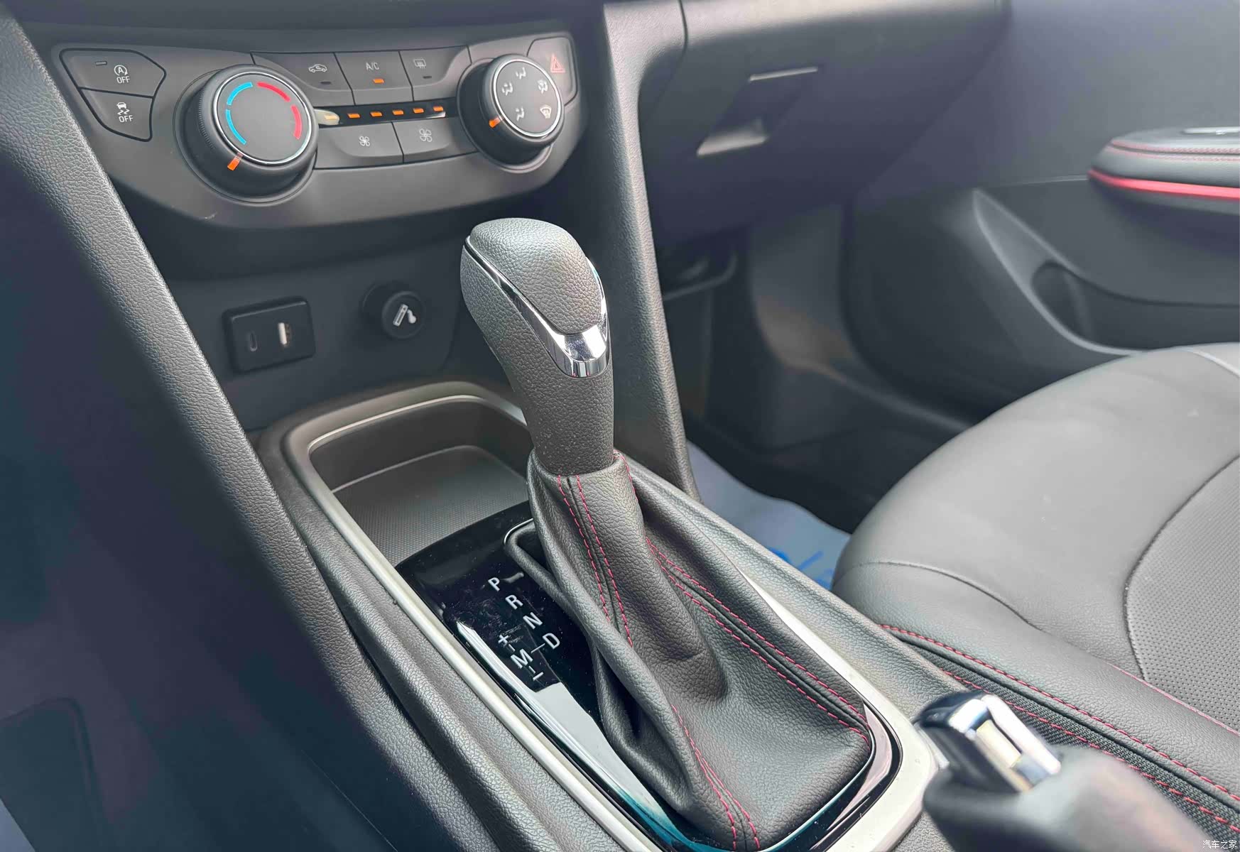 Chevrolet RS, 2022 13