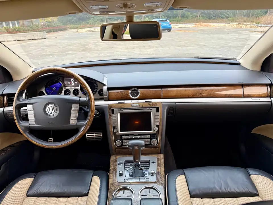 Volkswagen Phaeton