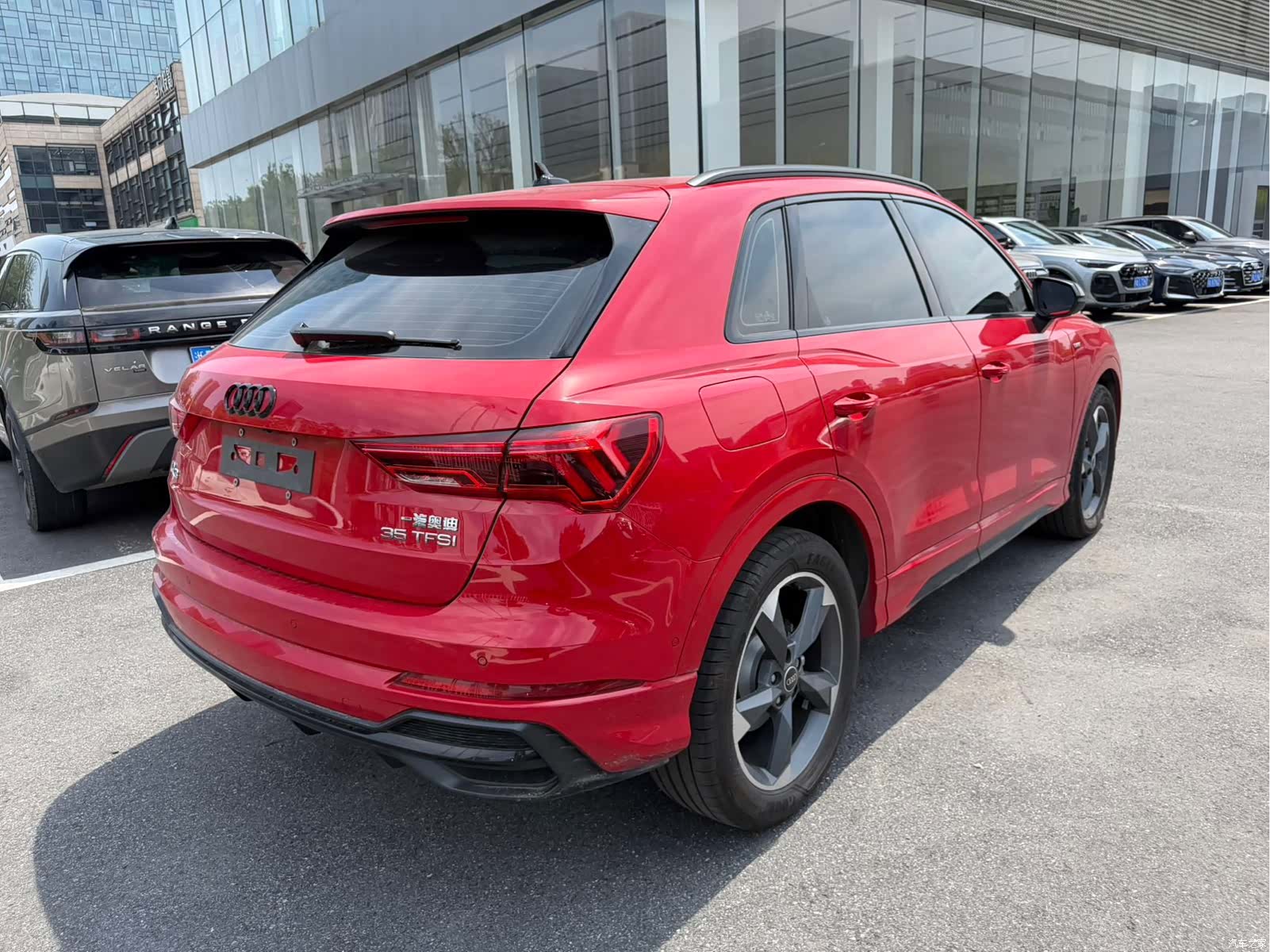 Audi Q3, 2022 4