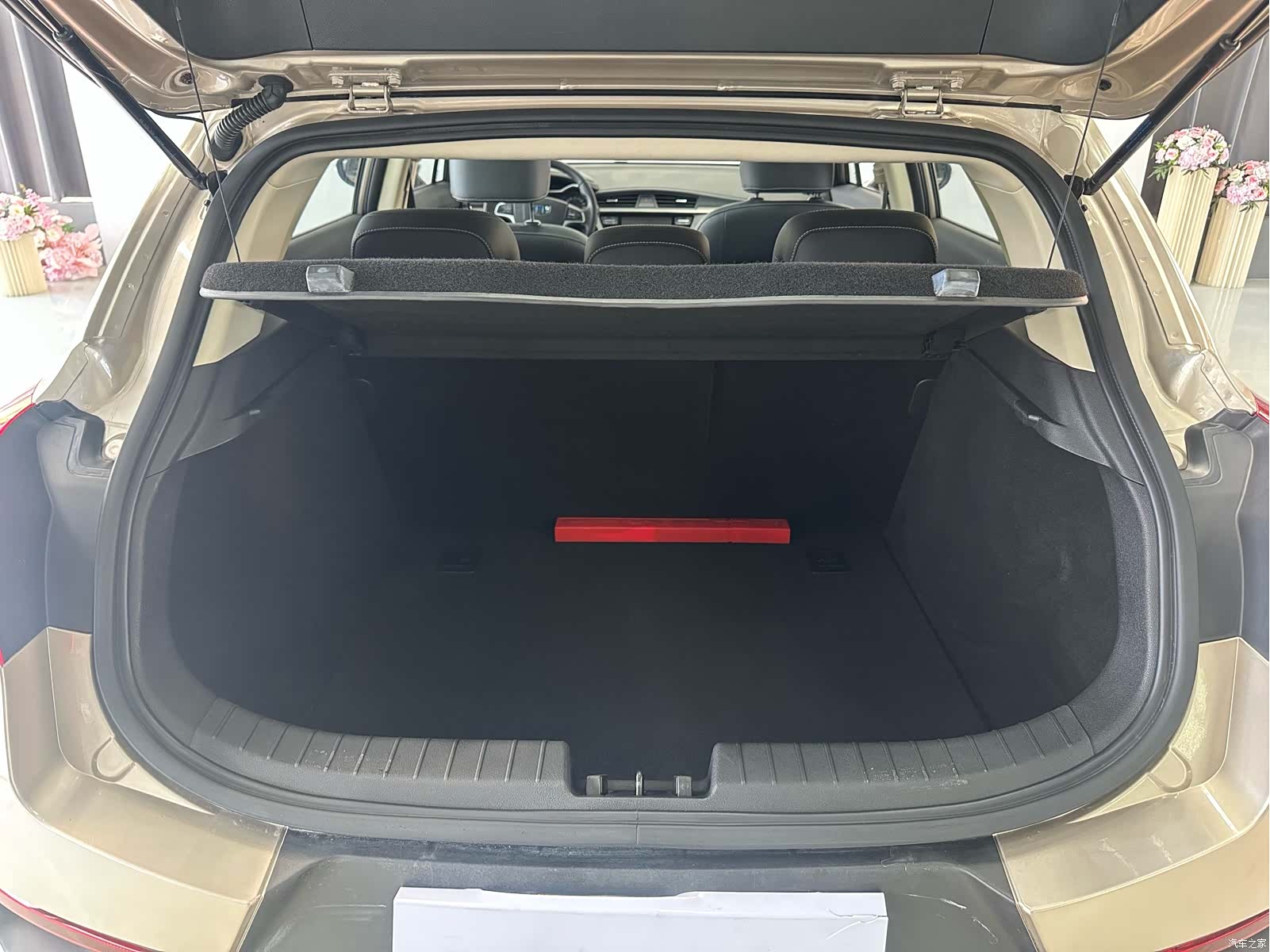 Geely Emgrand, 2017 11