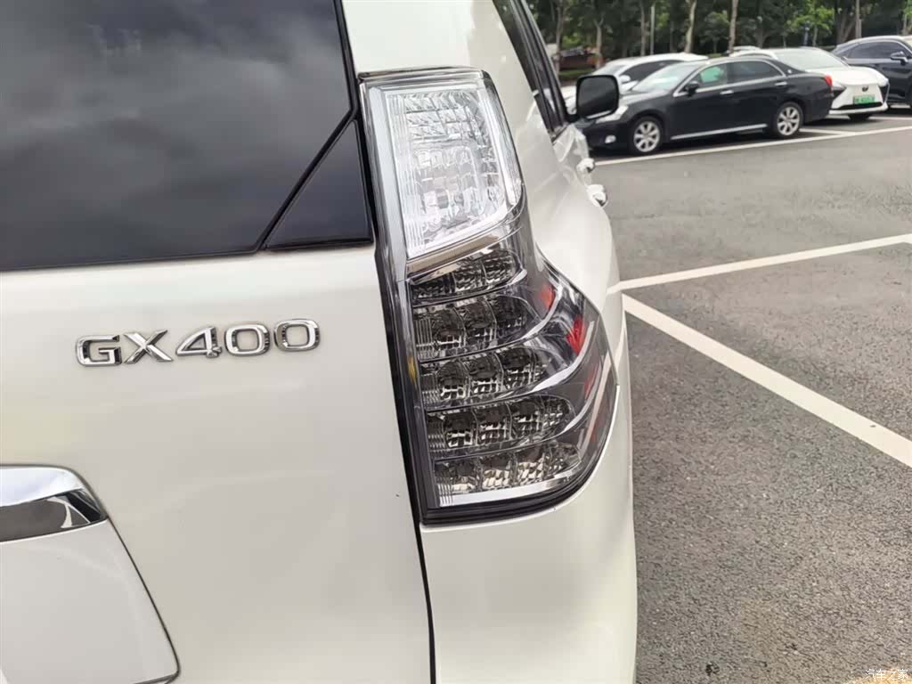 Lexus GX, 2015 8