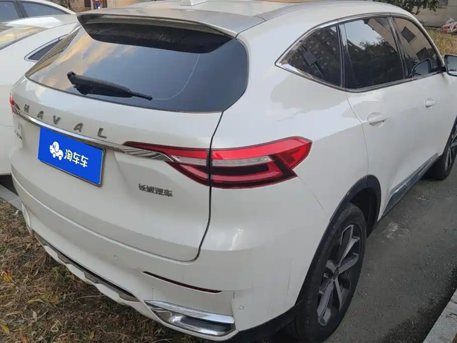 Haval F7