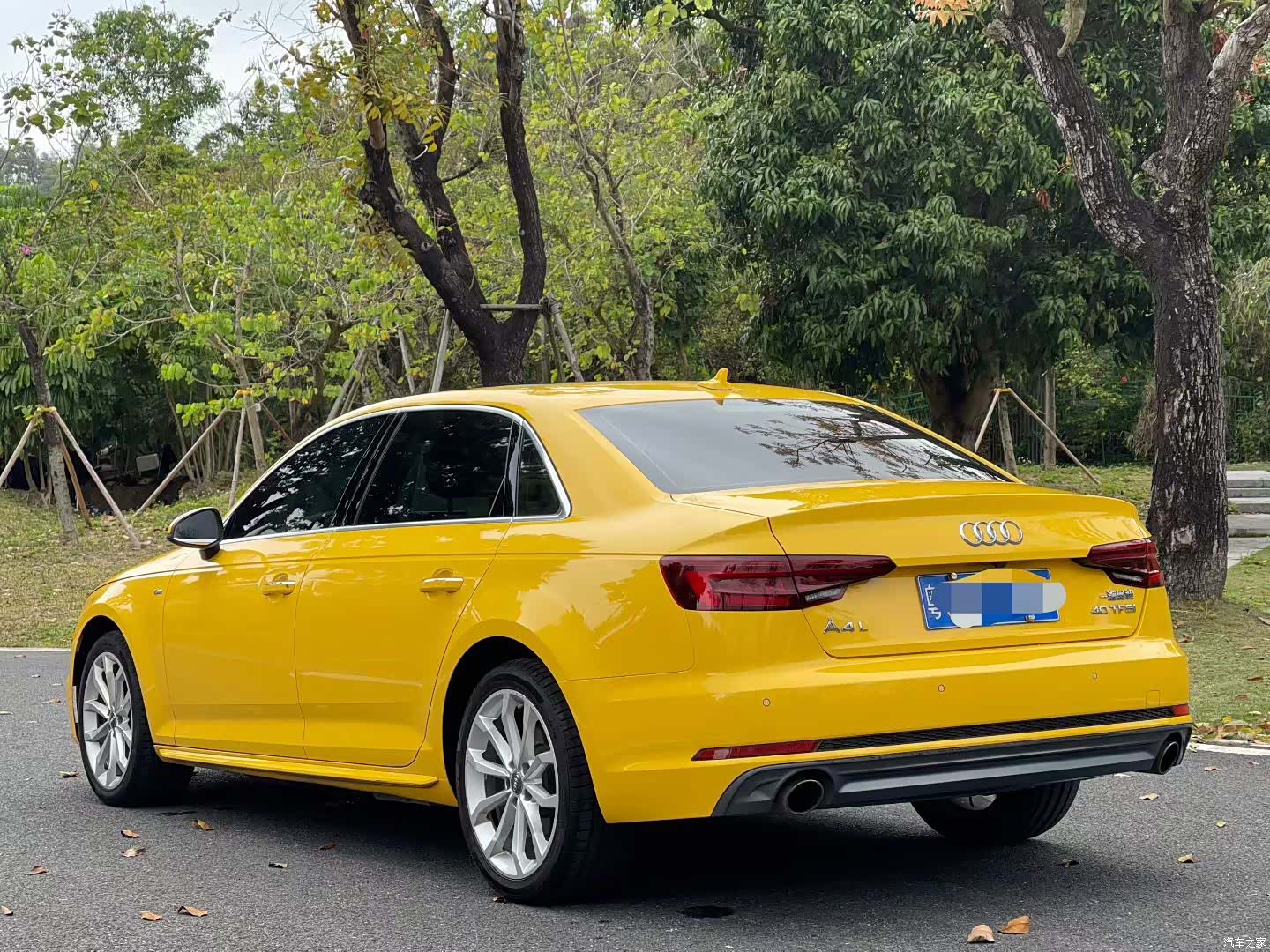 Audi A4L, 2018 9