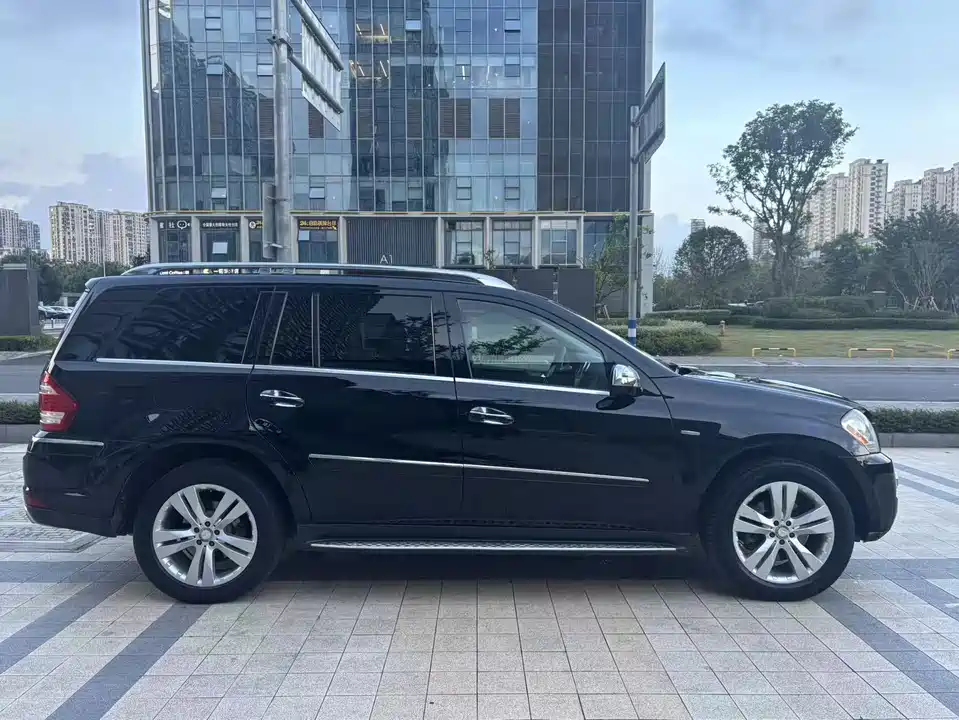 Mercedes-Benz GL grade