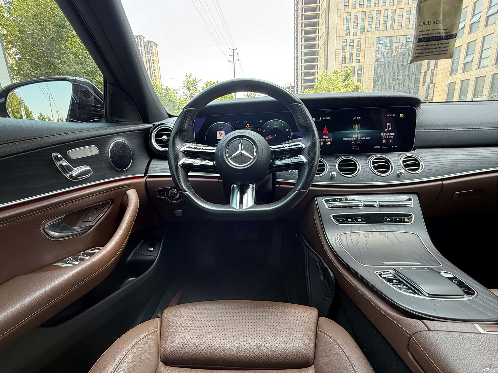 Mercedes-Benz E-Class, 2021 12