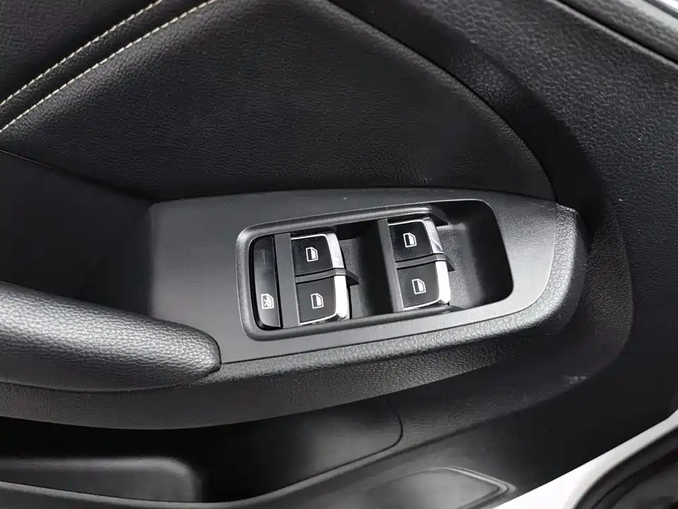 Roewe RX5 New energy