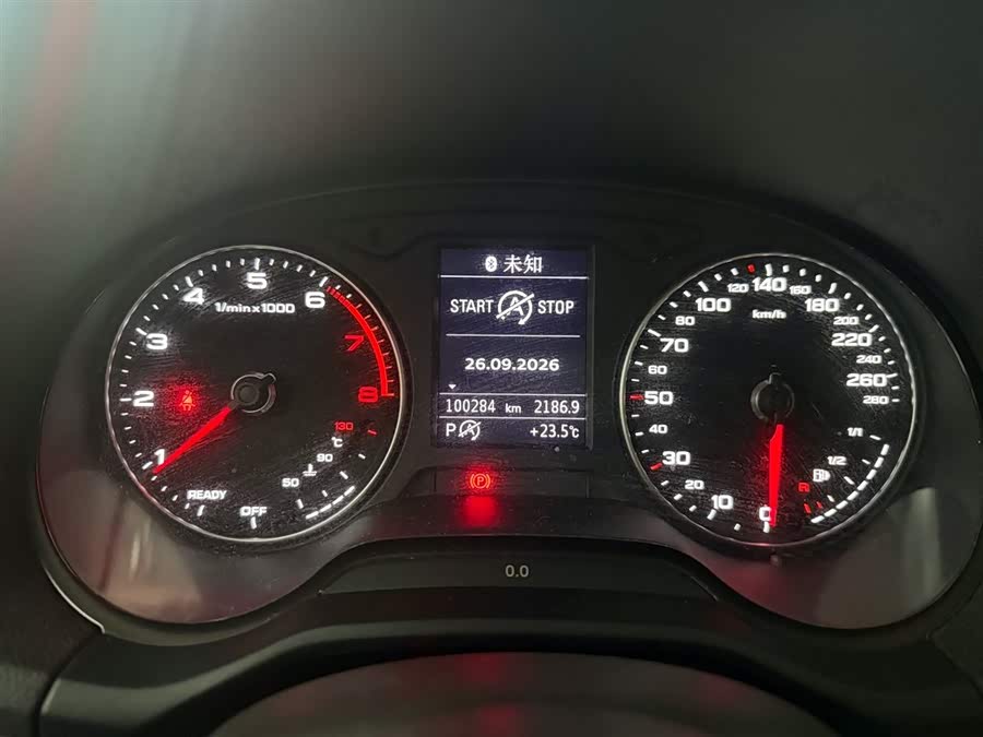 Audi Q2L 2021, фото 8