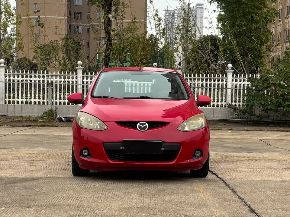 Mazda 2