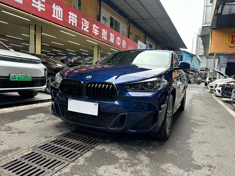 BMW X2