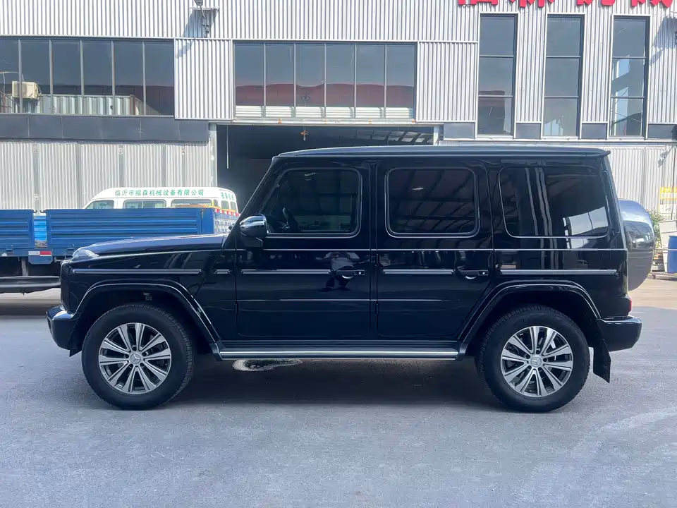 Mercedes-Benz G-class