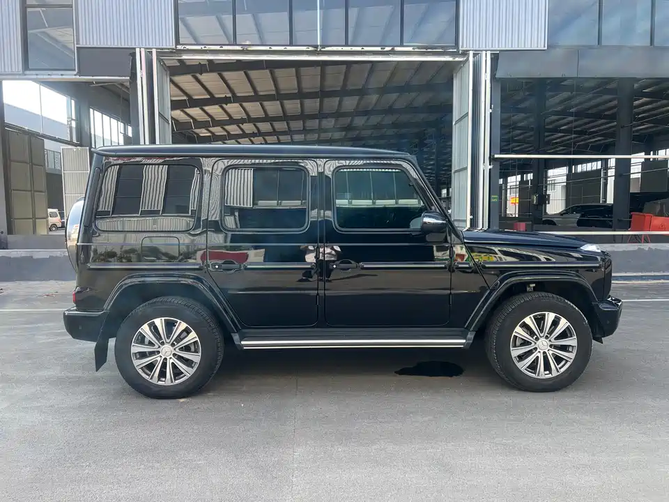 Mercedes-Benz G-class