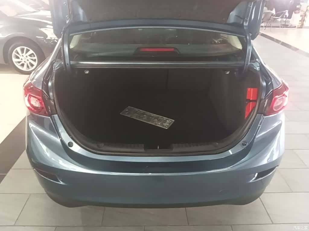 Mazda Mazda3, 2018 19