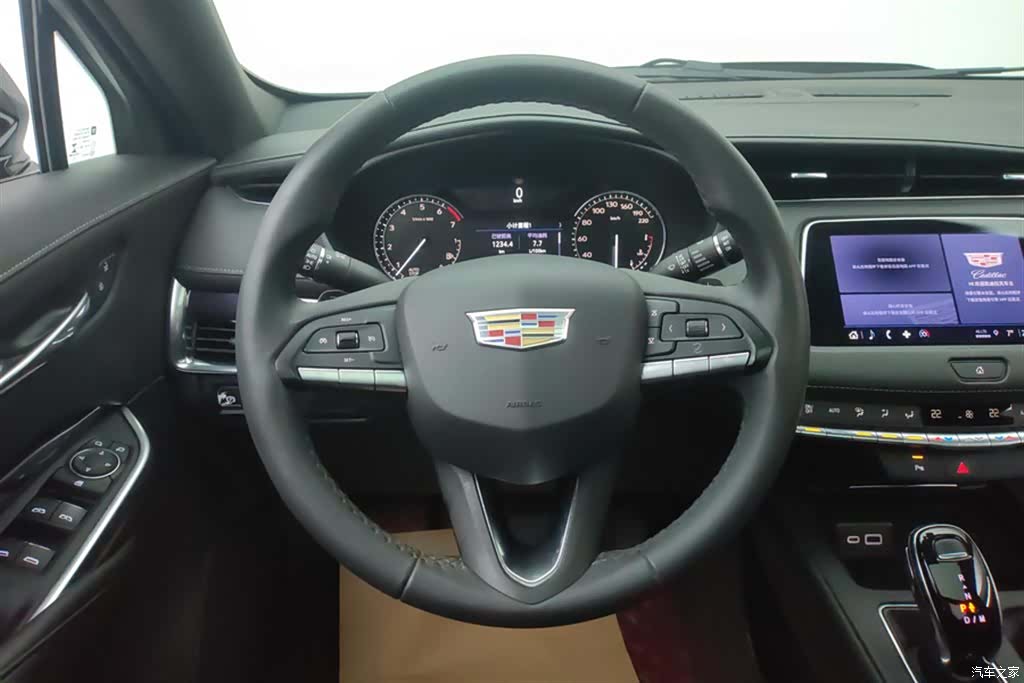Cadillac XT4, 2021 15