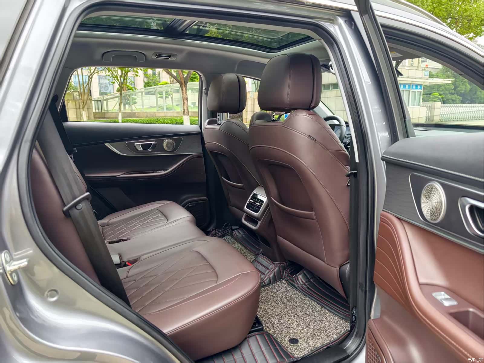 Chery Tiggo 8, 2023 13