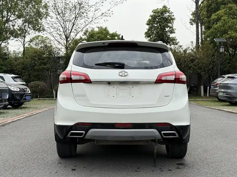 BAIC Shenbao X65
