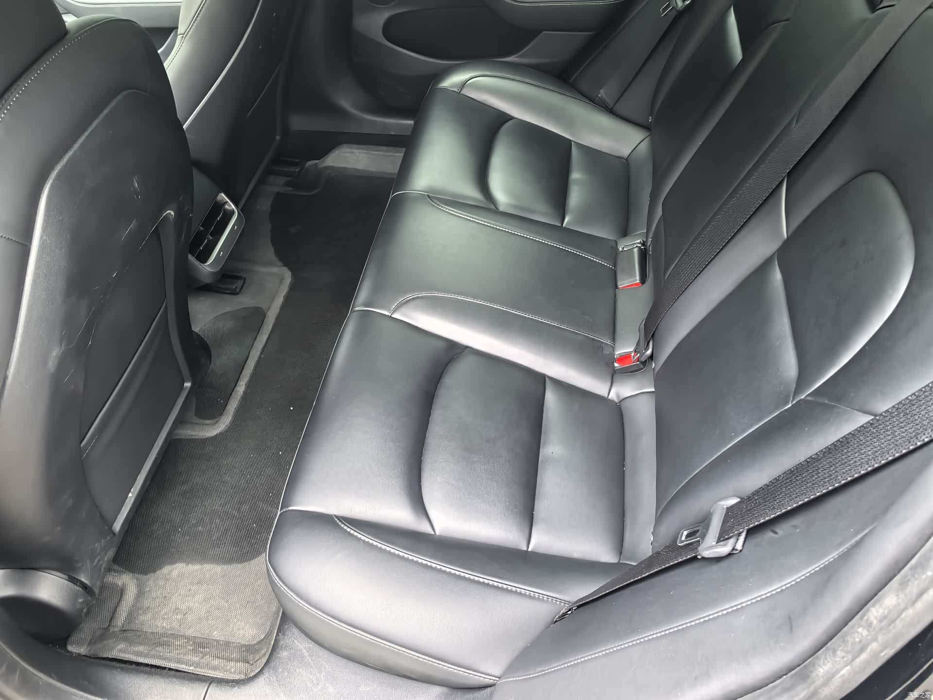 Tesla Model 3, 2023 7