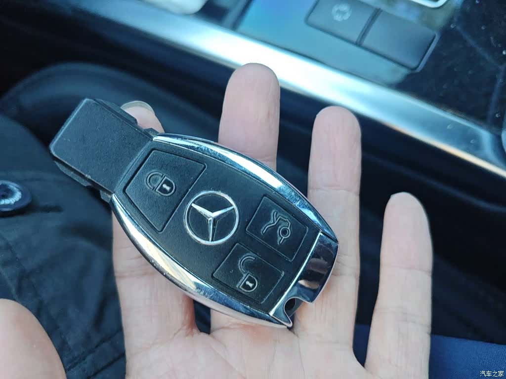 Mercedes-Benz E-Class, 2015 12