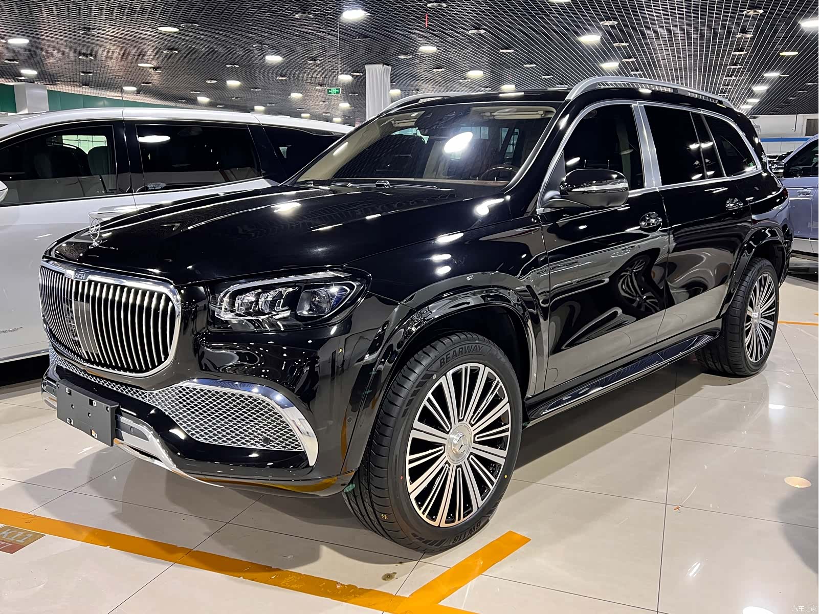 Maybach GLS, 2022 2