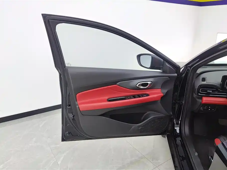 Trumpchi Shadow Leopard