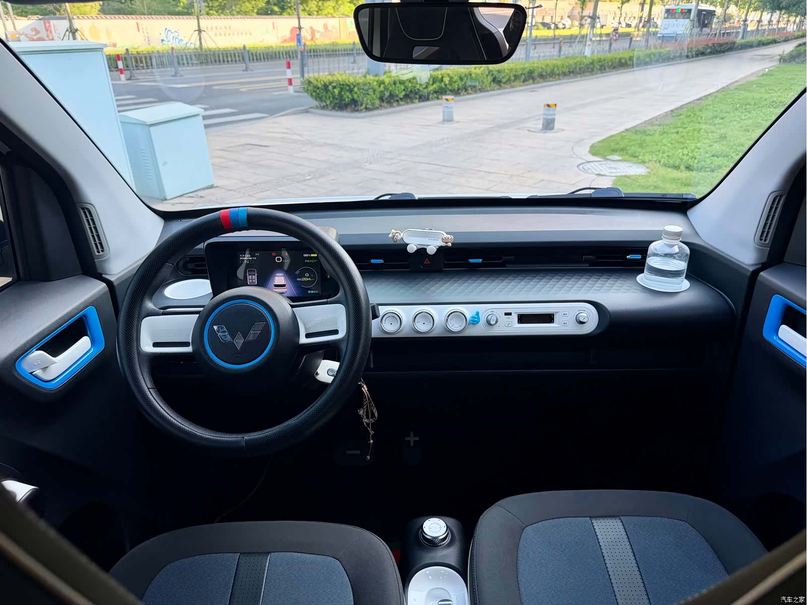 Wuling MINIEV, 2023 12