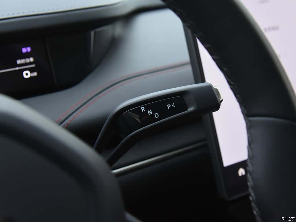 Xiaomi SU7, 2025 10