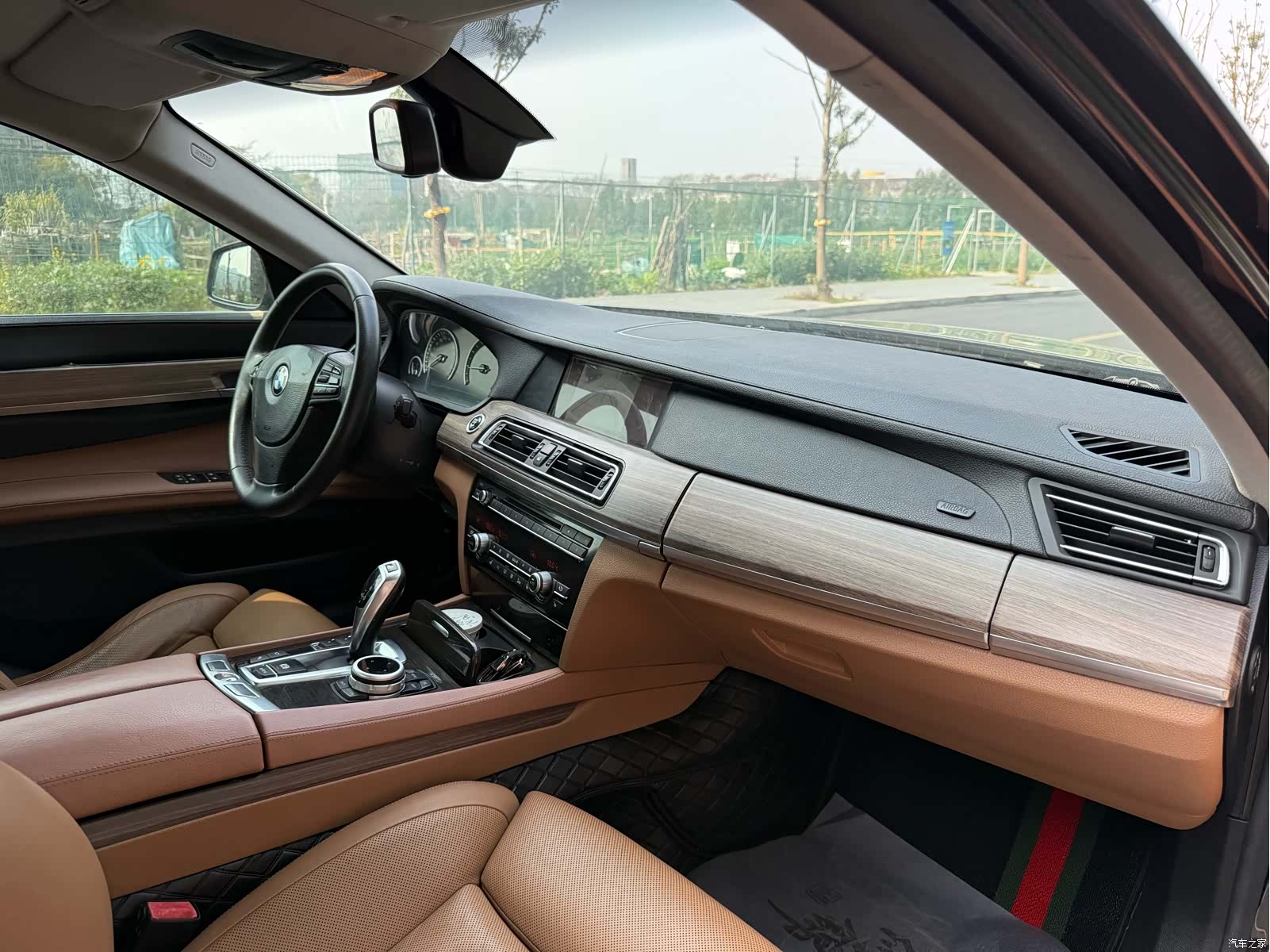 BMW 7 Series, 2011 20