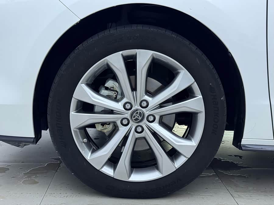 Toyota SIENNA 2024, фото 18
