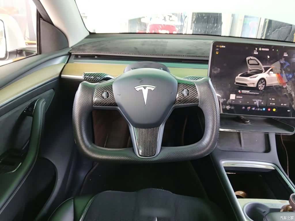 Tesla Model Y, 2022 11