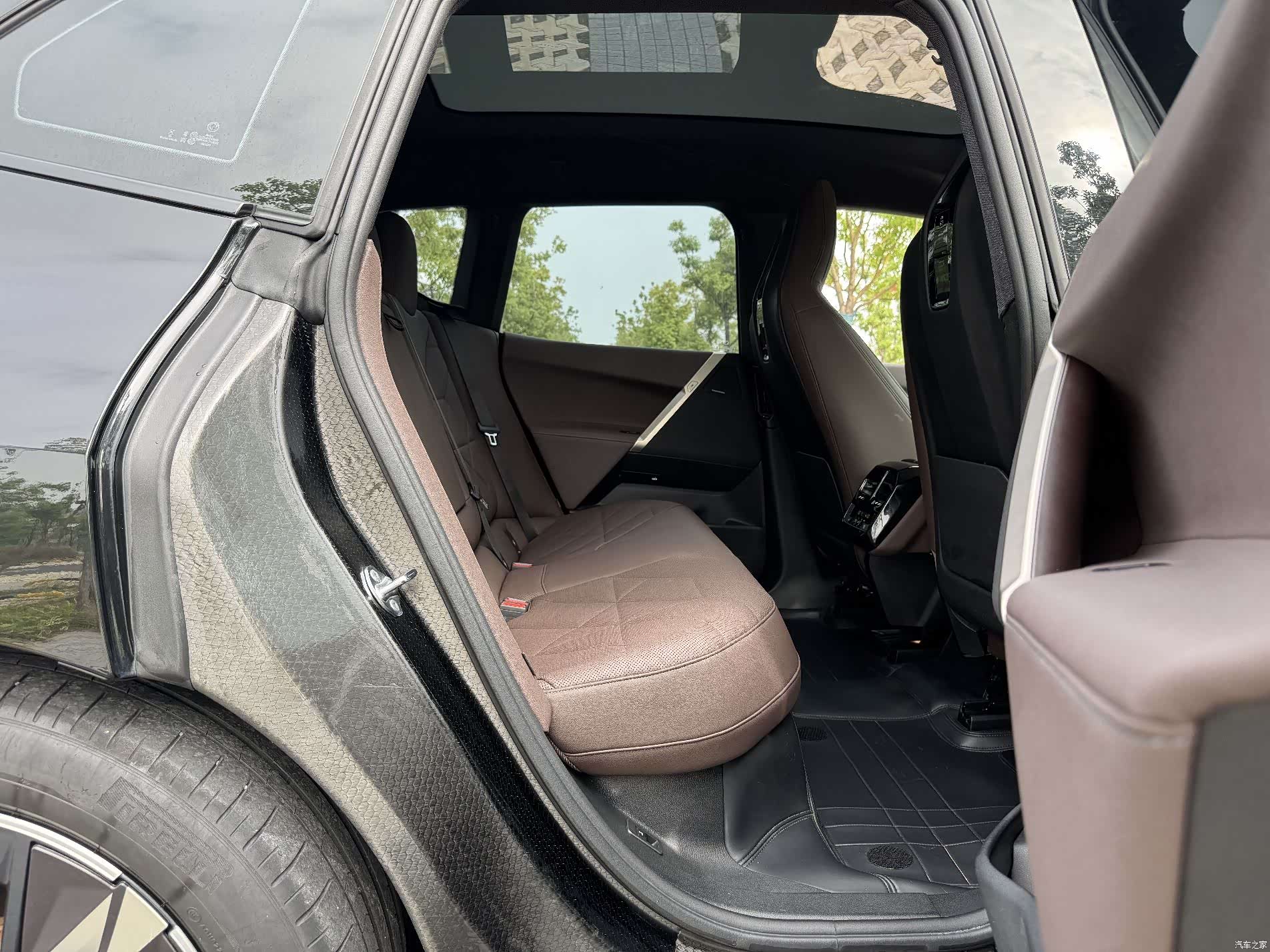 BMW iX, 2022 11