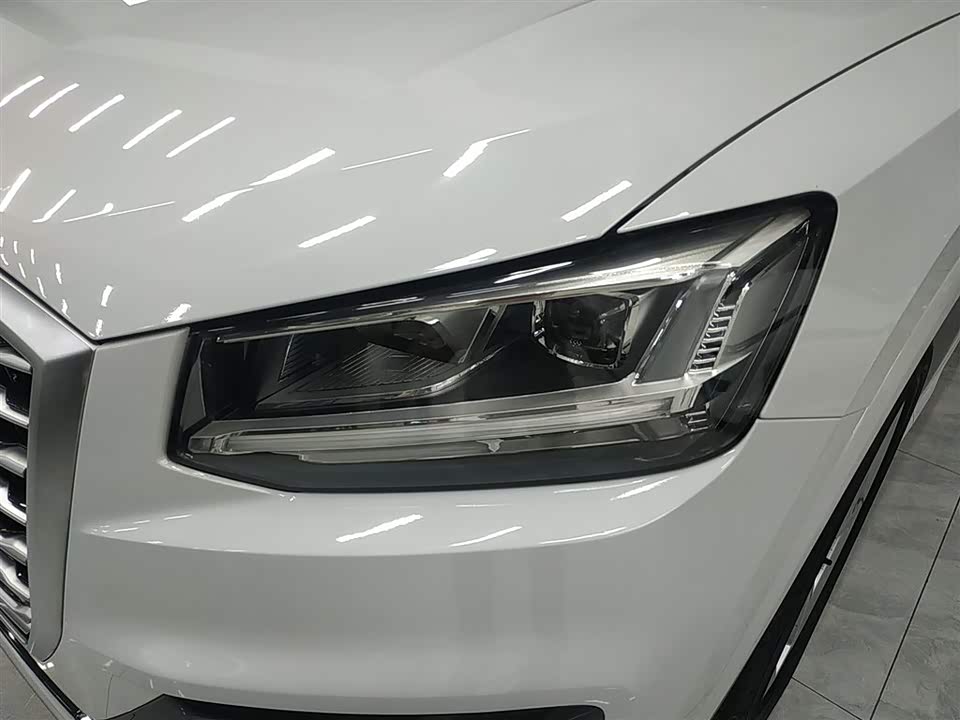 Audi Q2L Audi Q2L