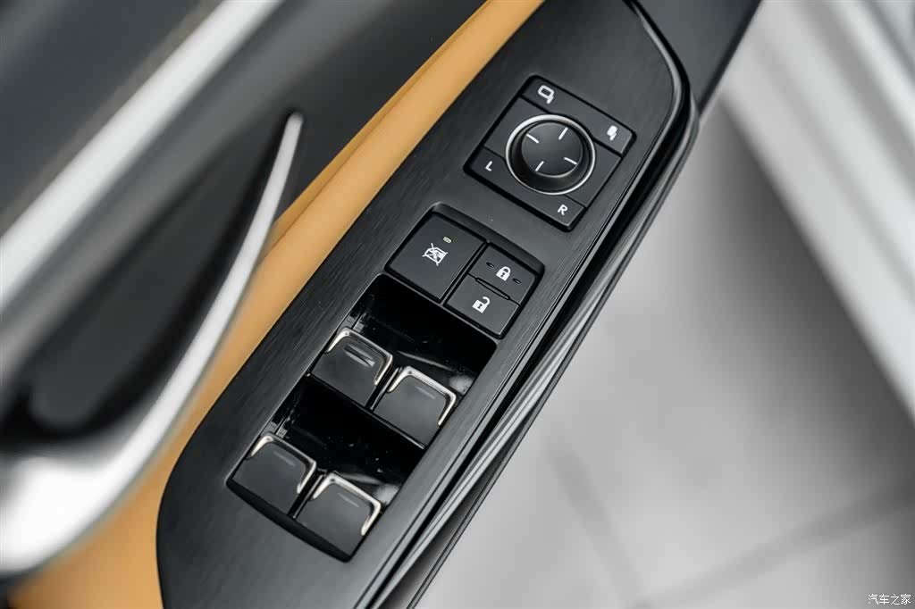 Lexus ES, 2023 16