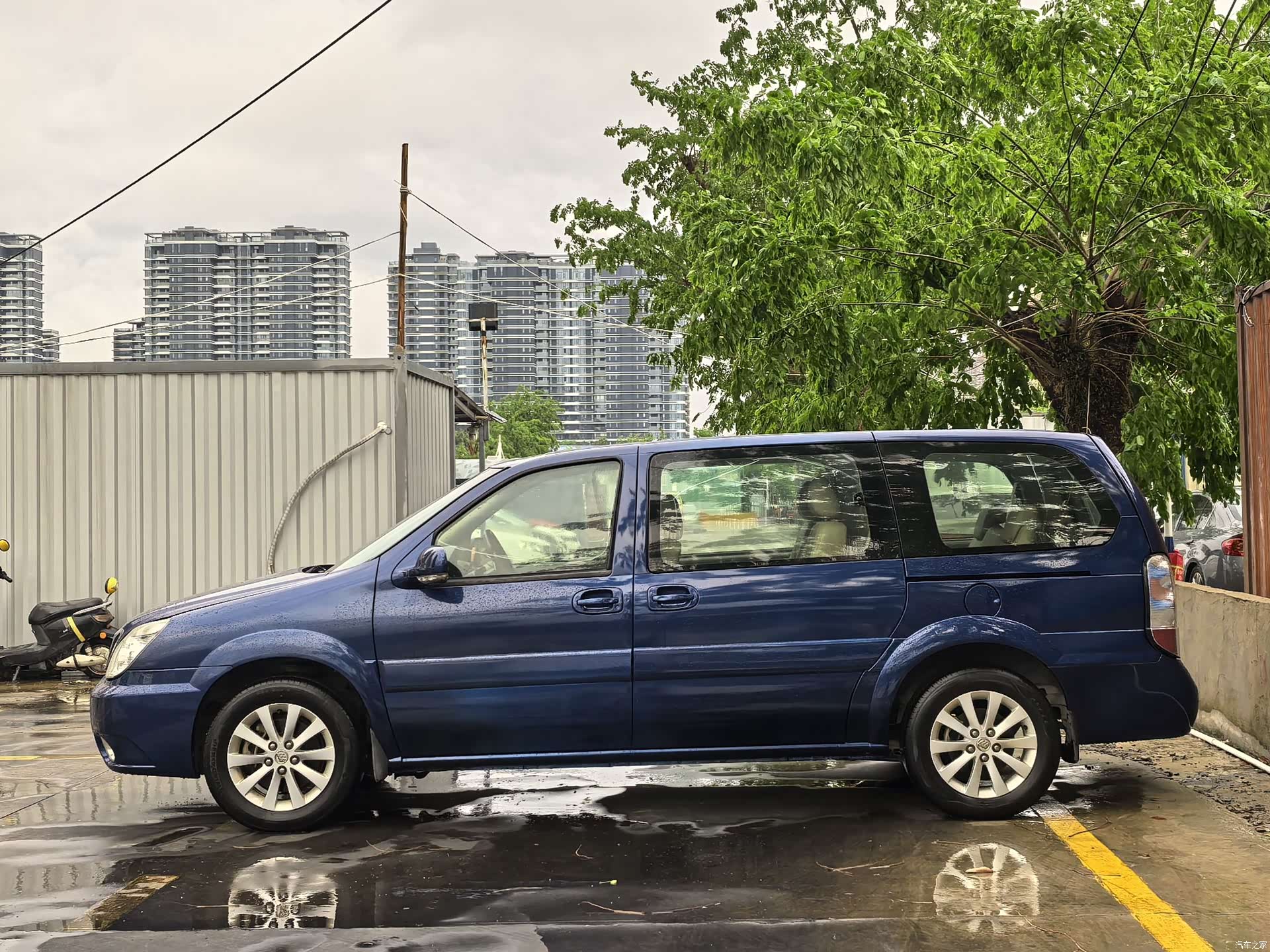Buick GL8, 2013 10