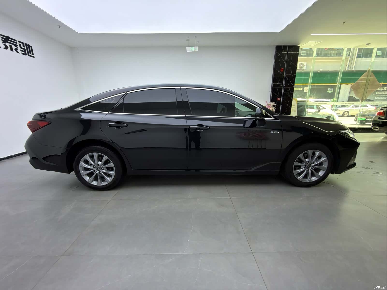 Toyota Avalon, 2025 6
