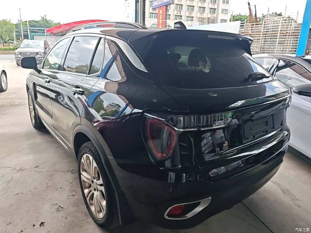 Lynk & Co 01, 2018 все фото
